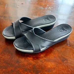 Women's Crocs Black and White Slide Sandals - Size 10